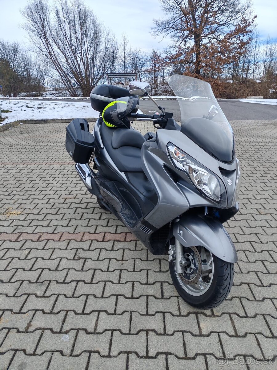 Predám Suzuki Burgman 400