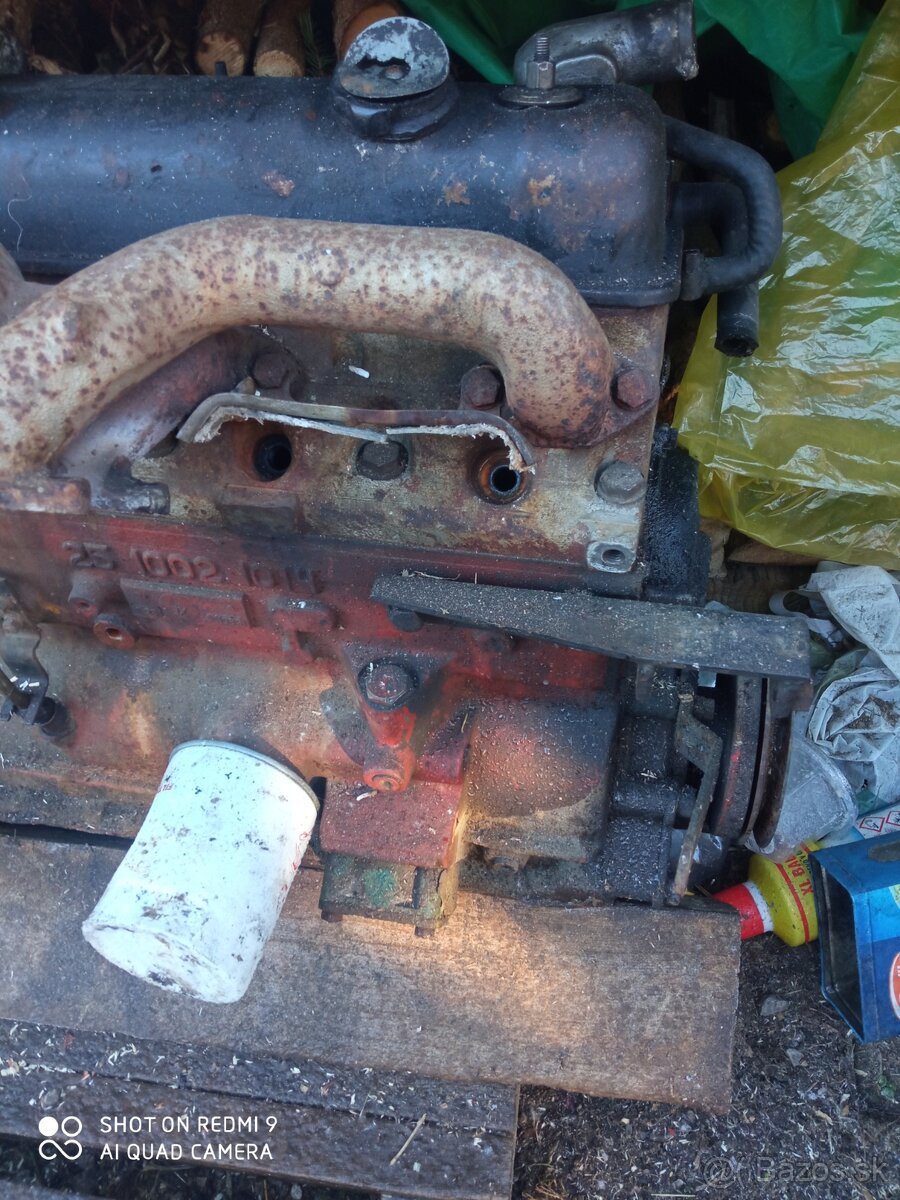 Aro 240 kompletný motor