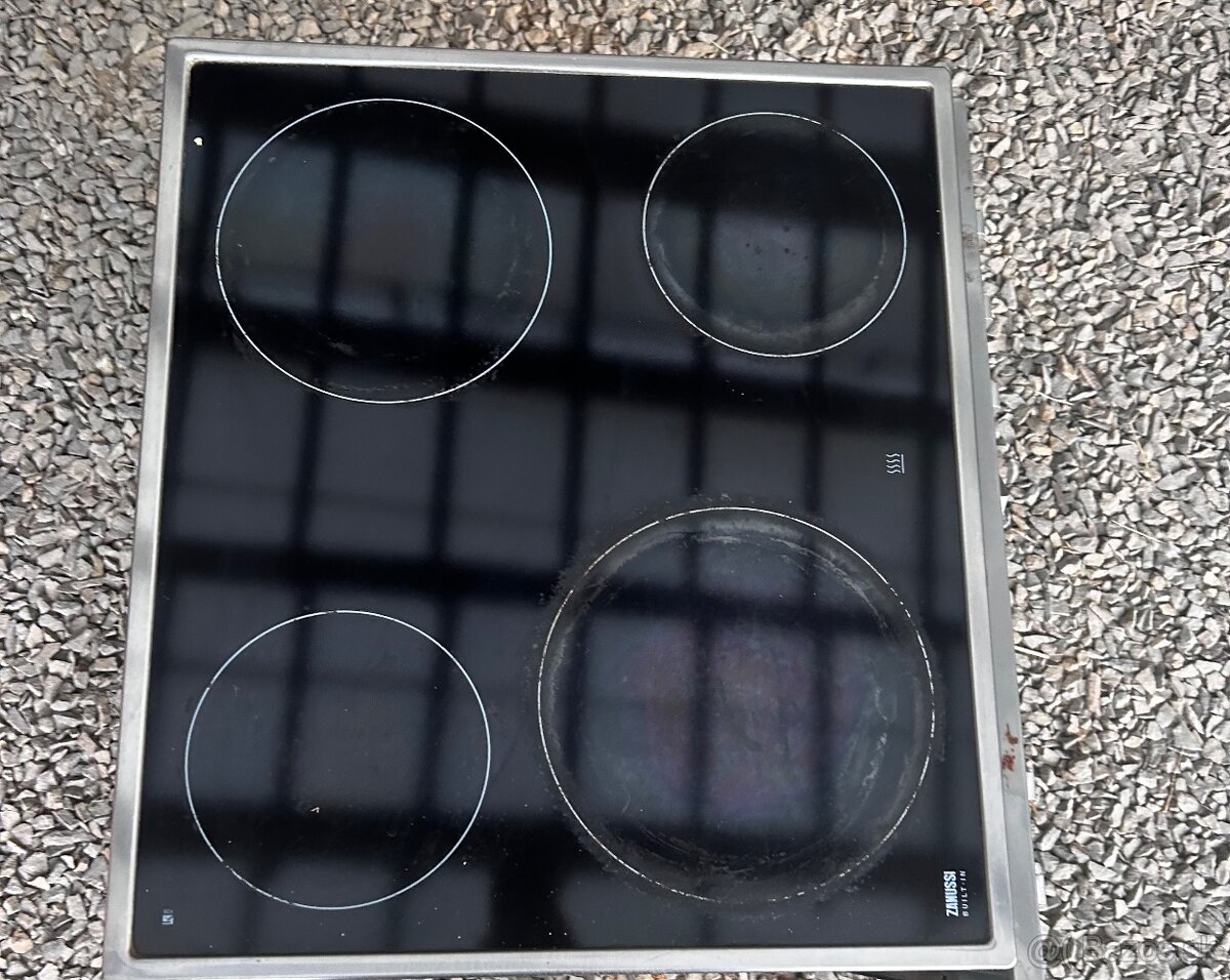 Vstavaná elektricka rúra a el.varná doska