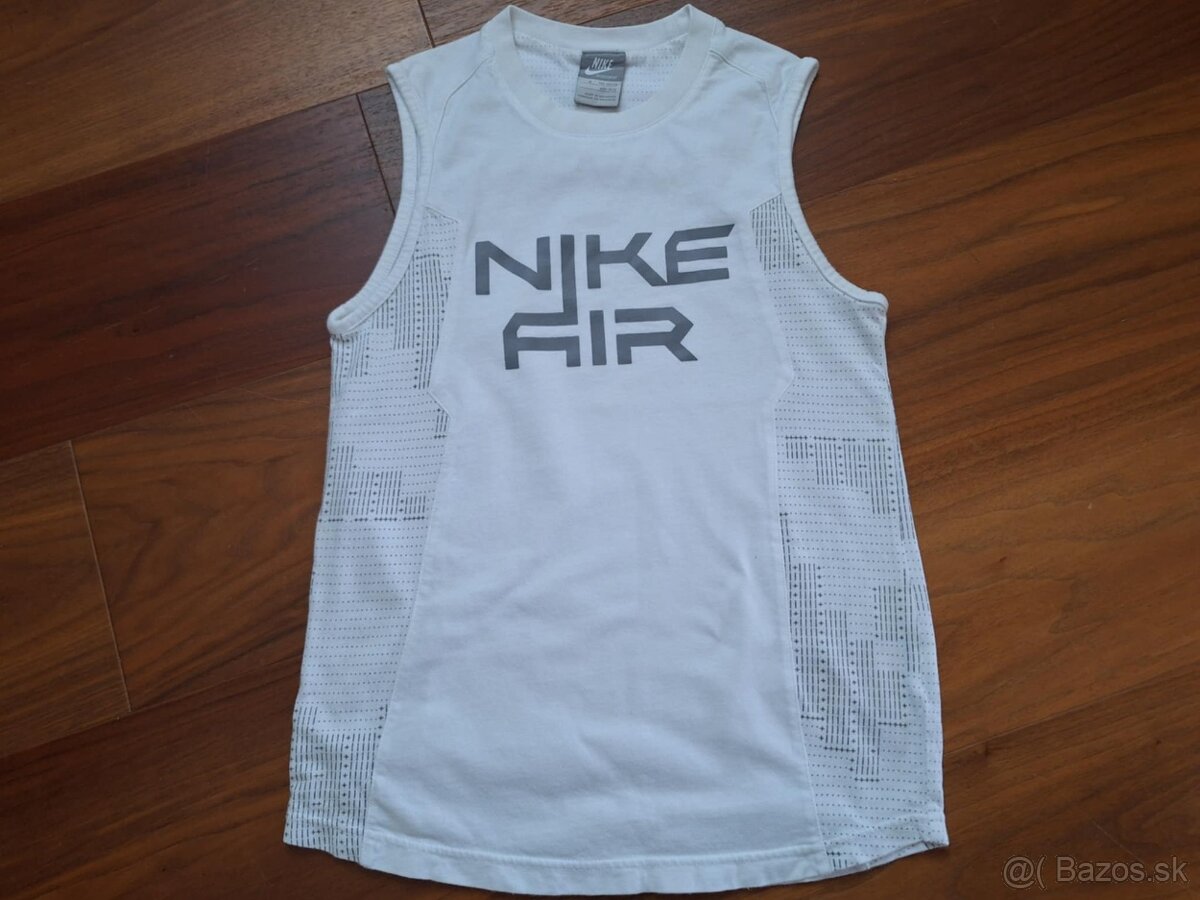 tričko NIKE 134/140