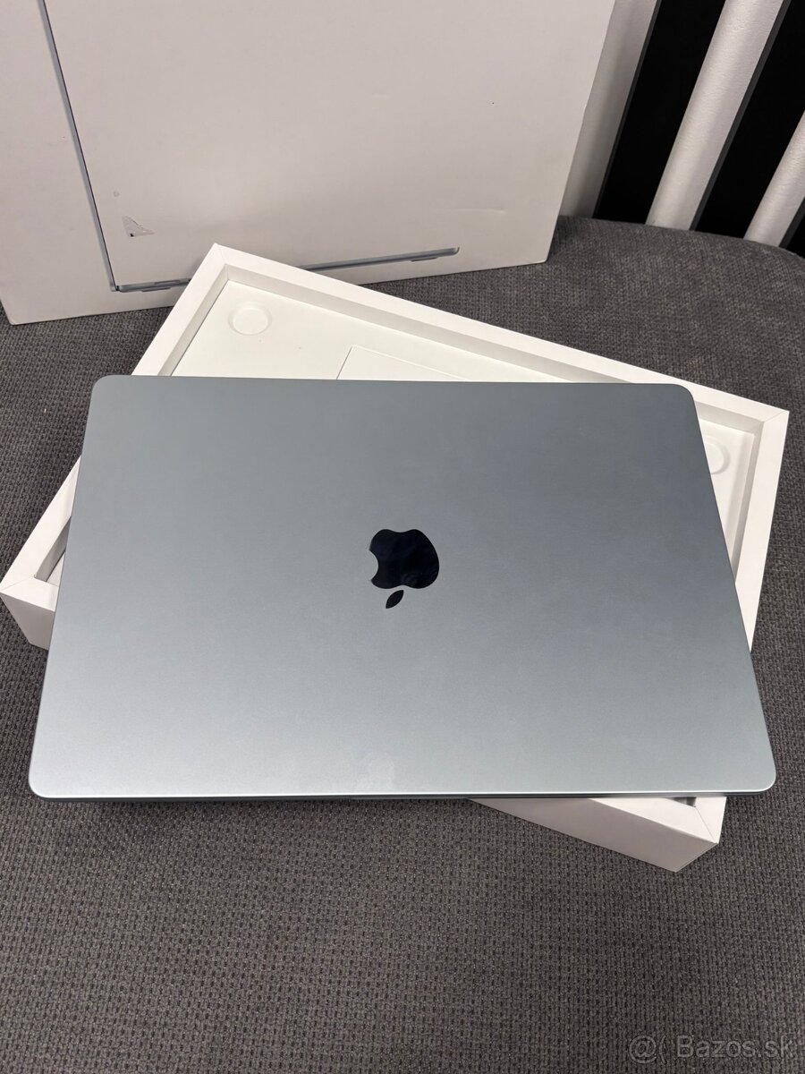 MacBook Air M4 15” 16gb ram
