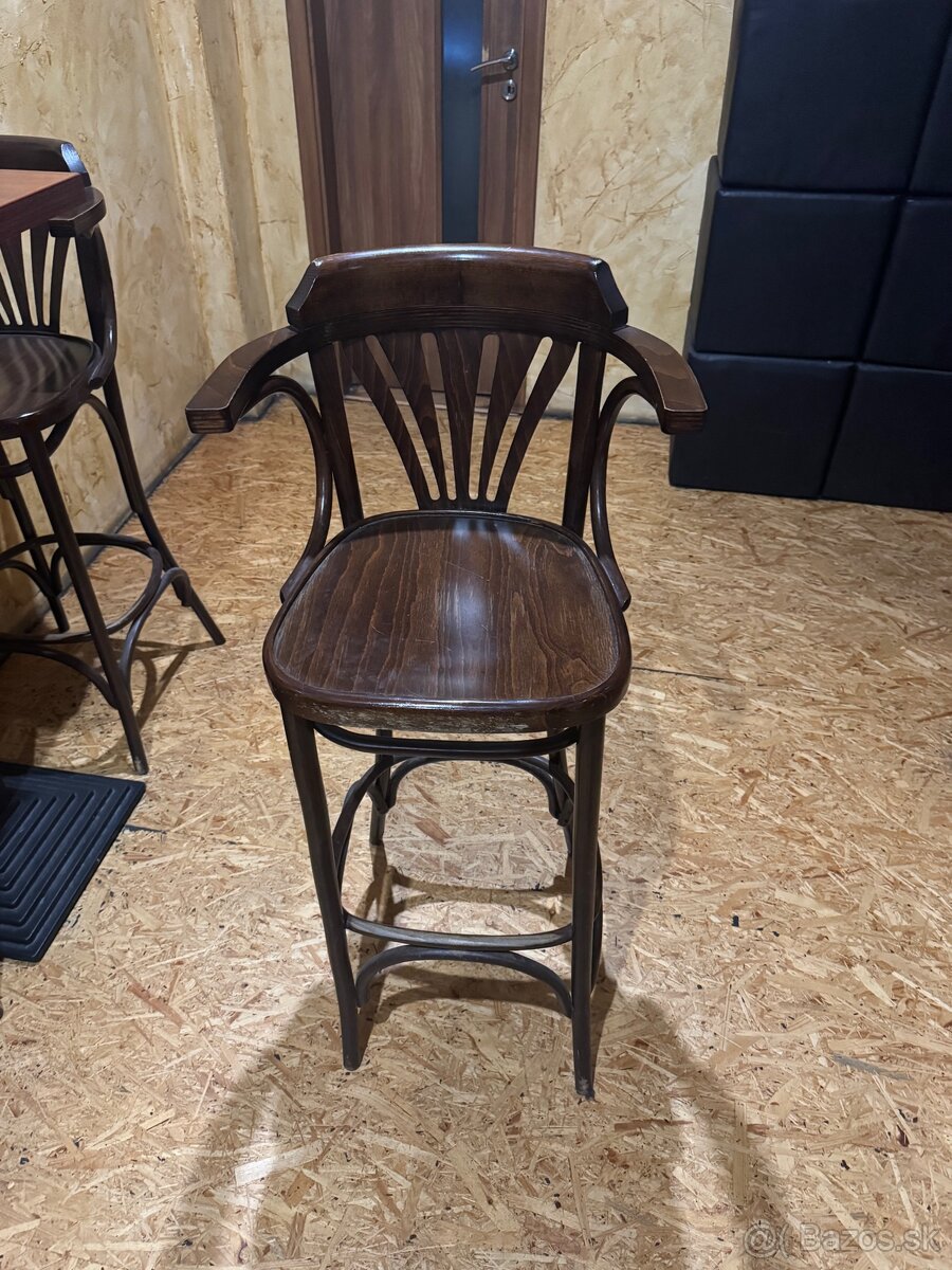 Barové stoličky TON