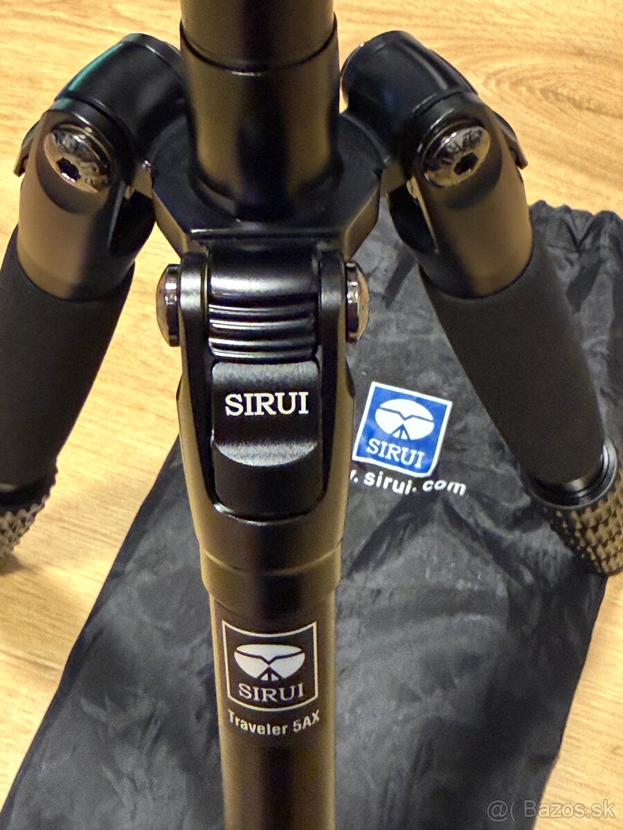 SIRUI Traveler 5AX