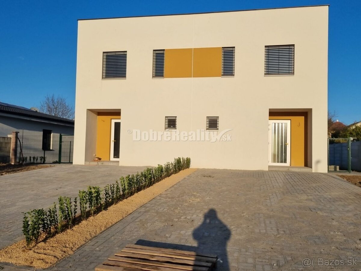 Rezervovane Exkluzivne predaj rodinného domu novostavba v o