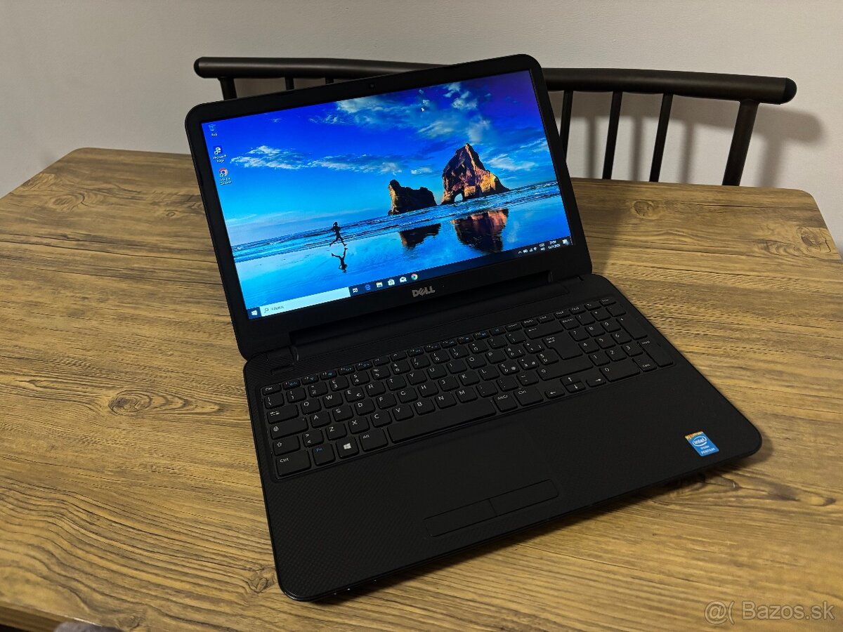 15.6"/Dell Notebook/8GB RAM/500GB SSHD/Intel HD grafika 2GB