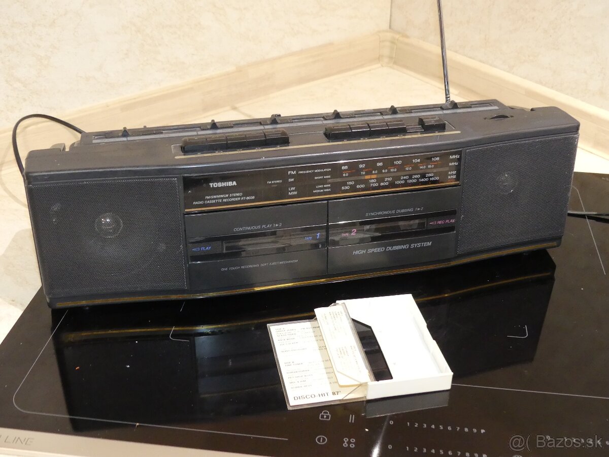 Toshiba RT‑8038 Boombox – funkčný, retro, zberateľský kus