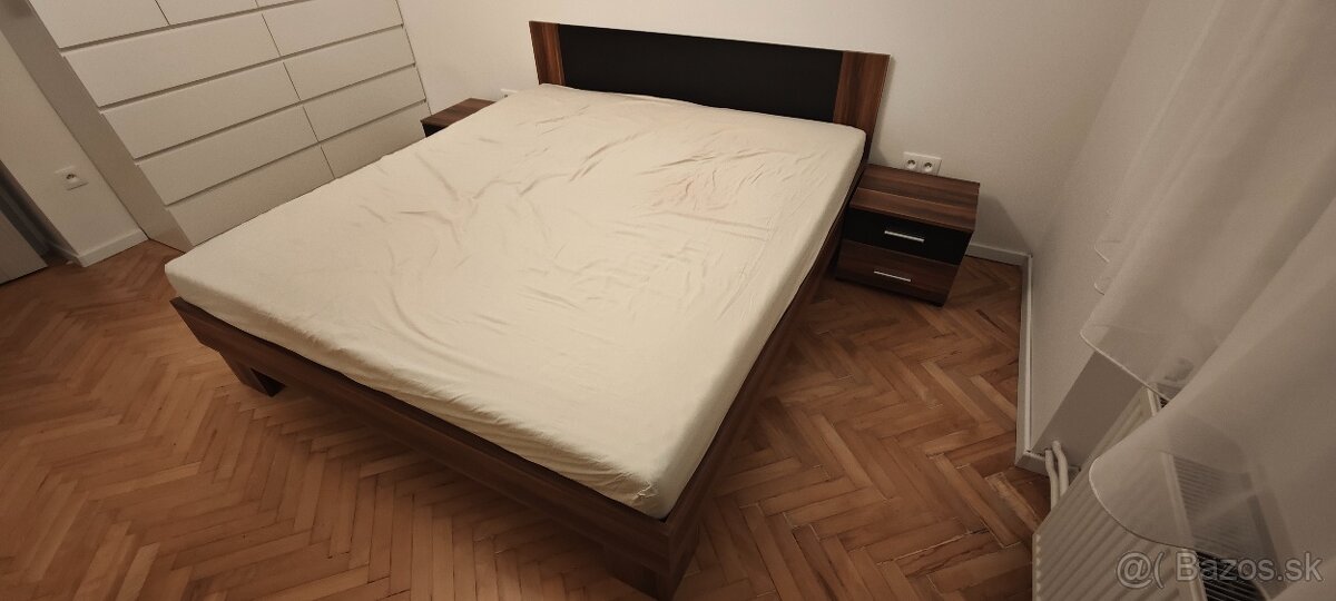 Posteľ 180x200 Rezervované