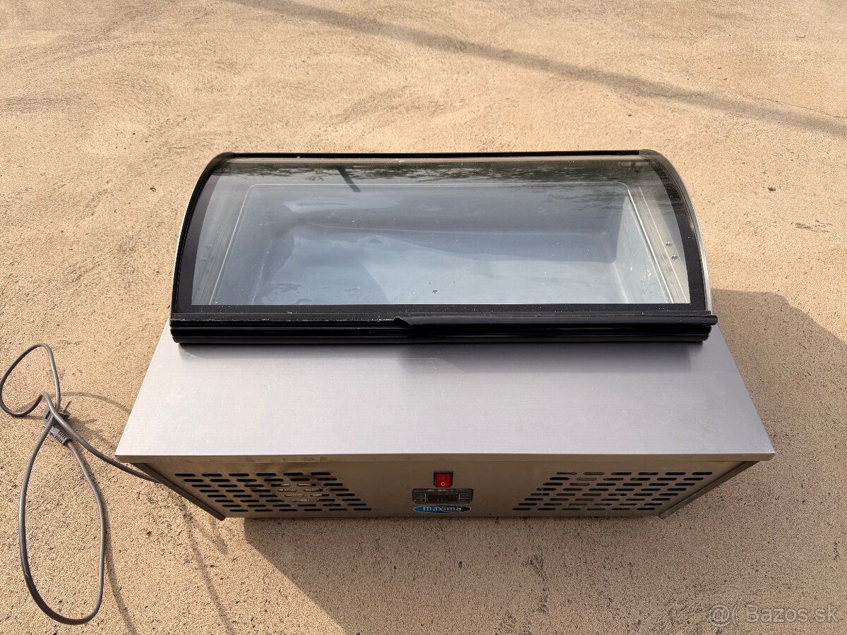 Chladiaca vitrína na GN nádoby – 67 L