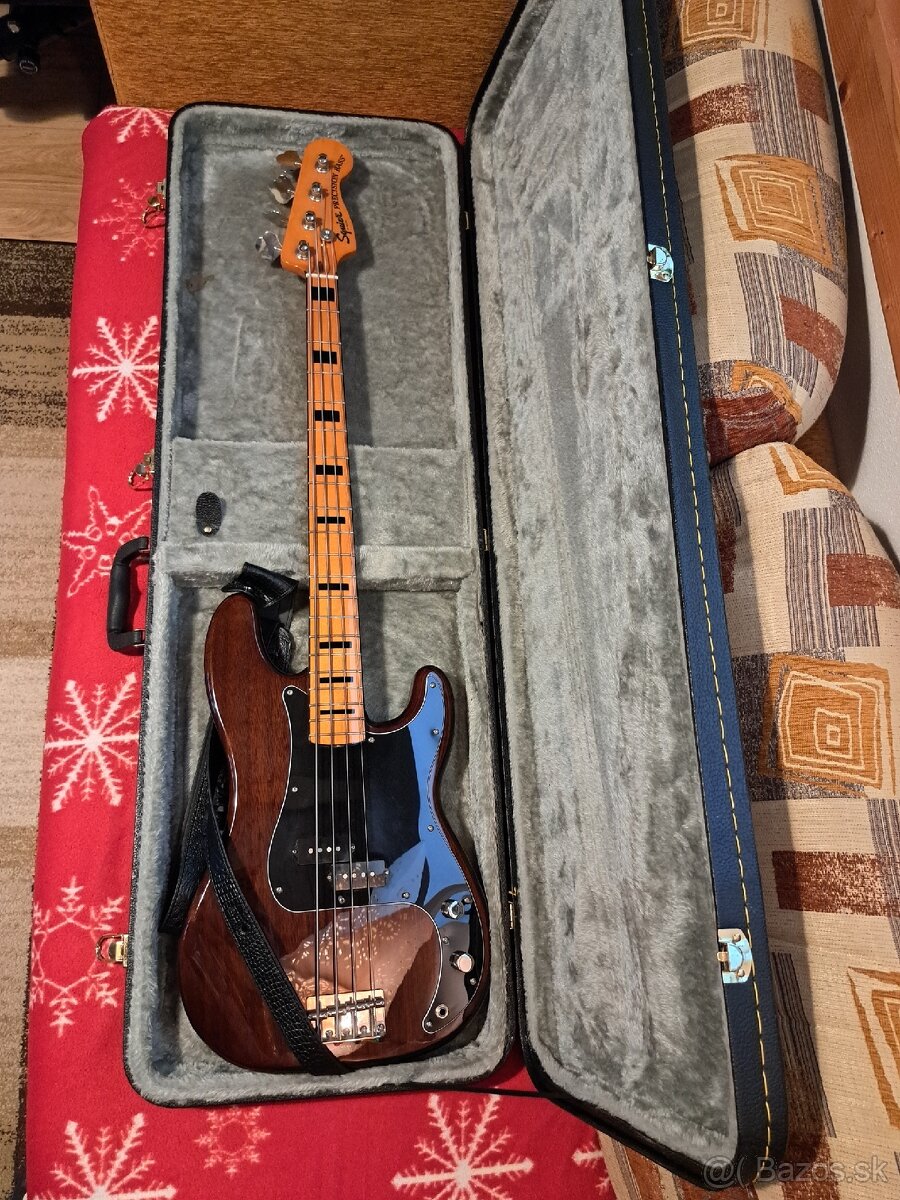 Basgitara Squier Classic Vibe '70s PB + pevný kufor