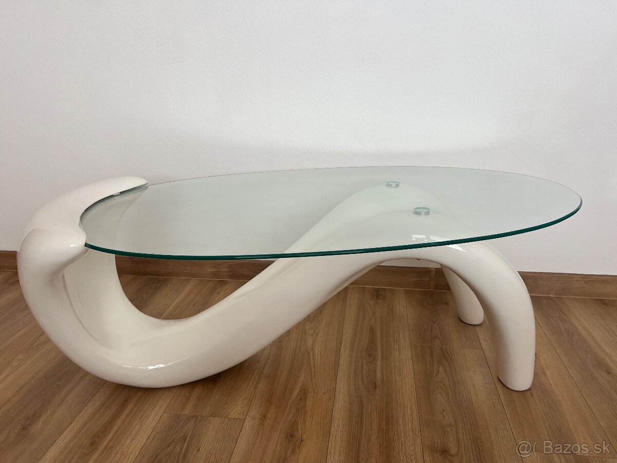 Konferenčný stolík