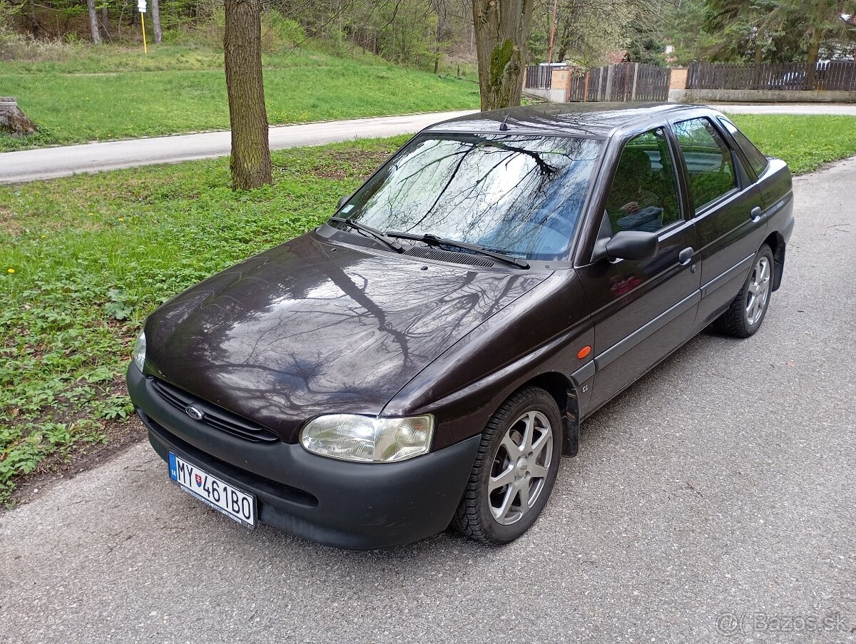 Predám Ford Escort