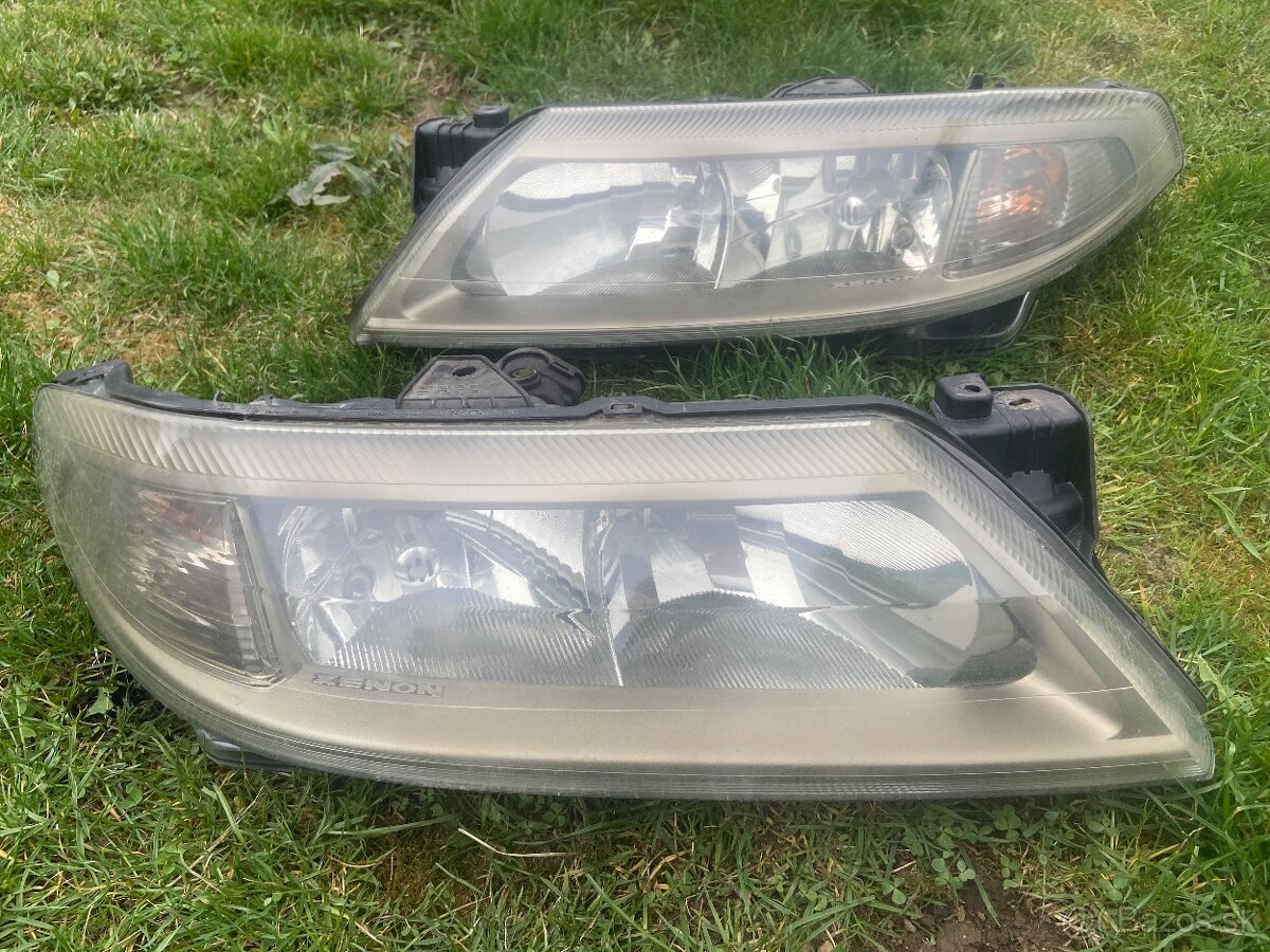 Xenony Laguna 2
