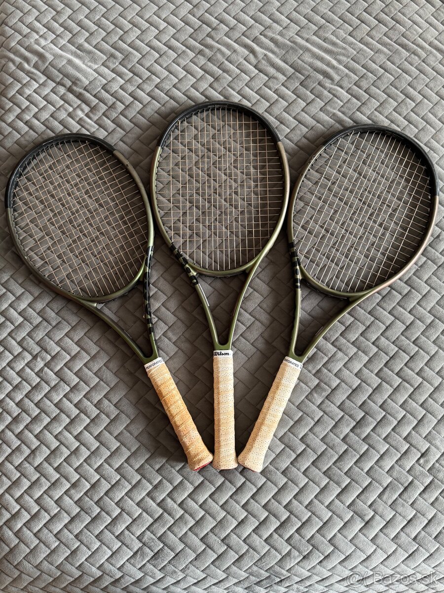 Wilson Blade 100UL V8