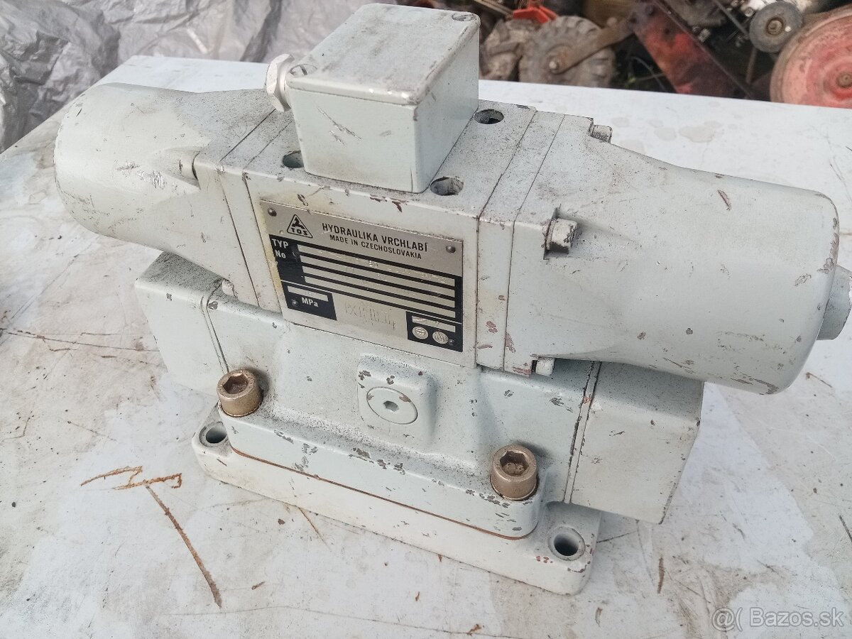 Hydraulický rozvádzač elektro magnetický