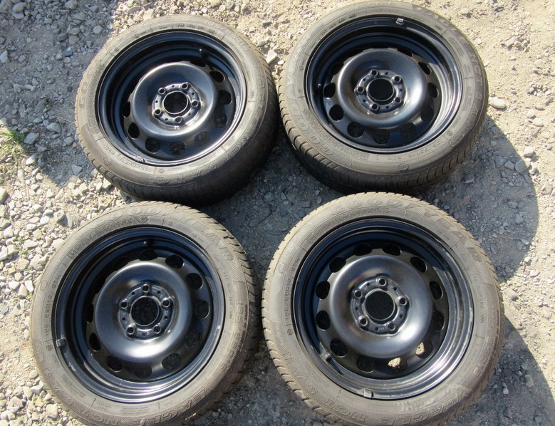 R16 letná sada BMW E87 rozteč 5x120 195/55R16 goodyear