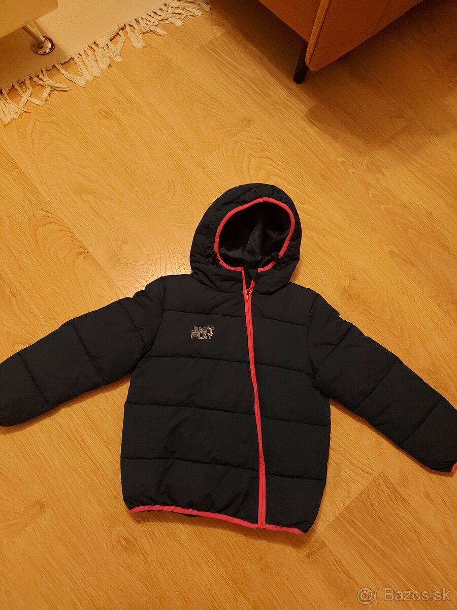 Dievčenská zimušná vetrovka