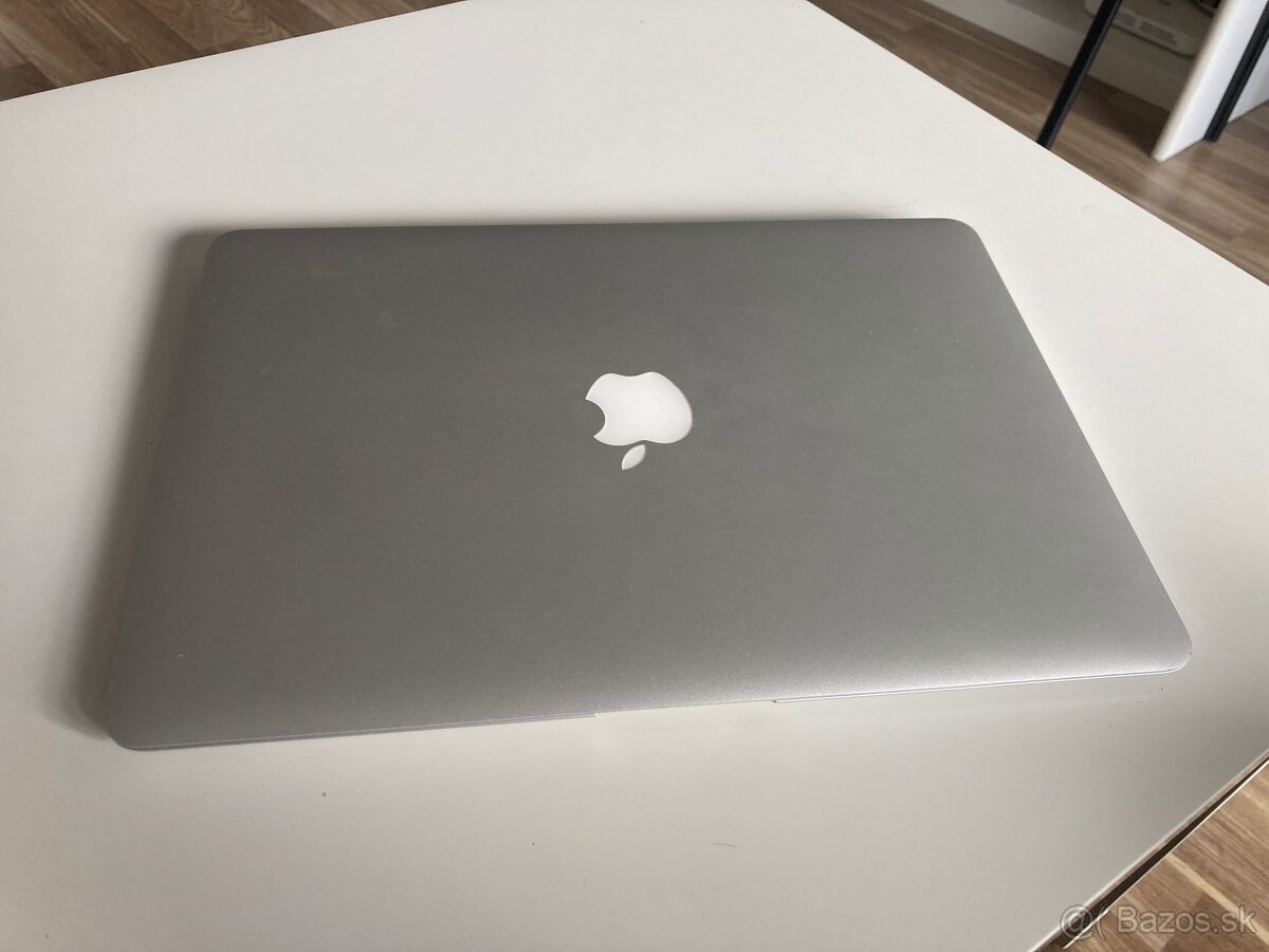 MacBook Air 2017 | TOP stav | 2× nabíjačka | krabica