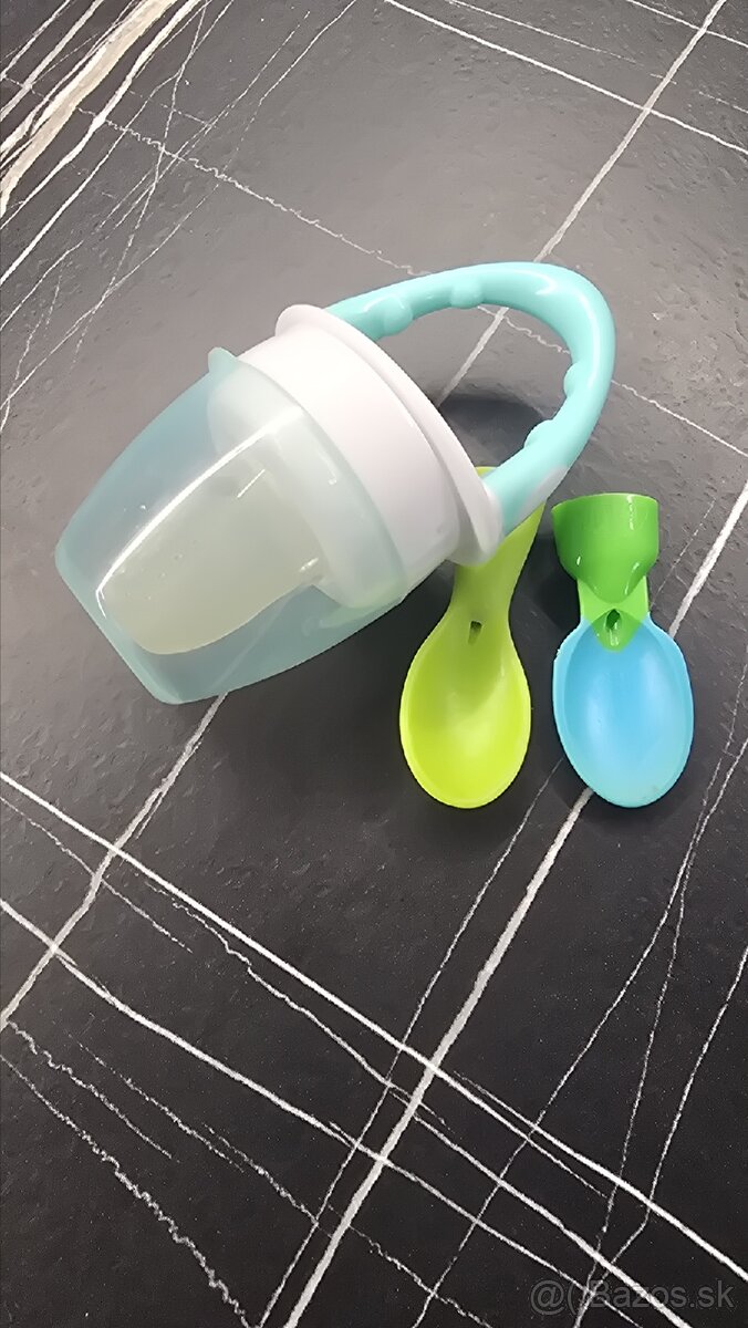 Cumlík na ovocie a lyžičky na kapsičku