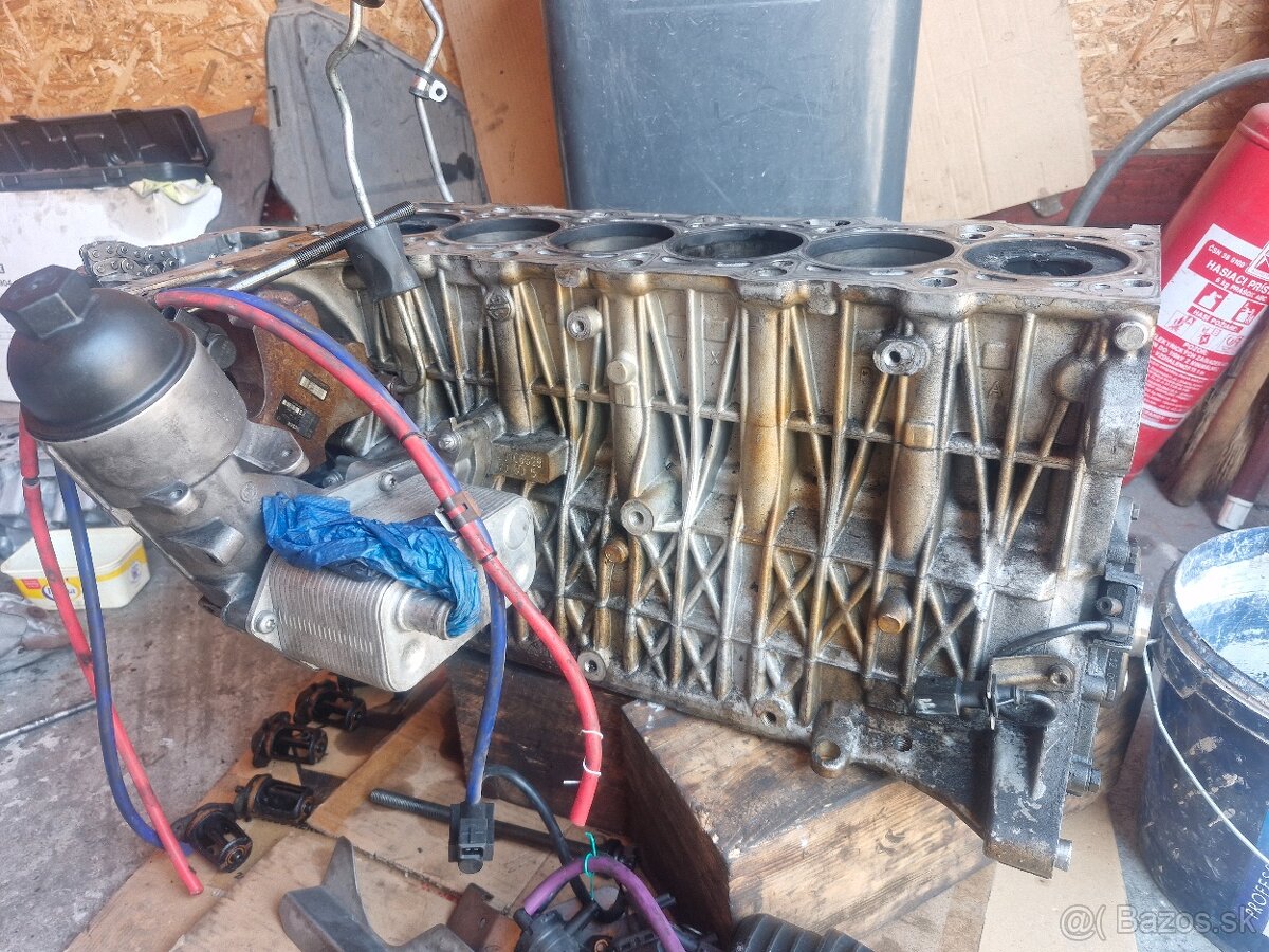 Rozpredam motor M57 210kw 306d5 kluka/piesty/ojnice atd