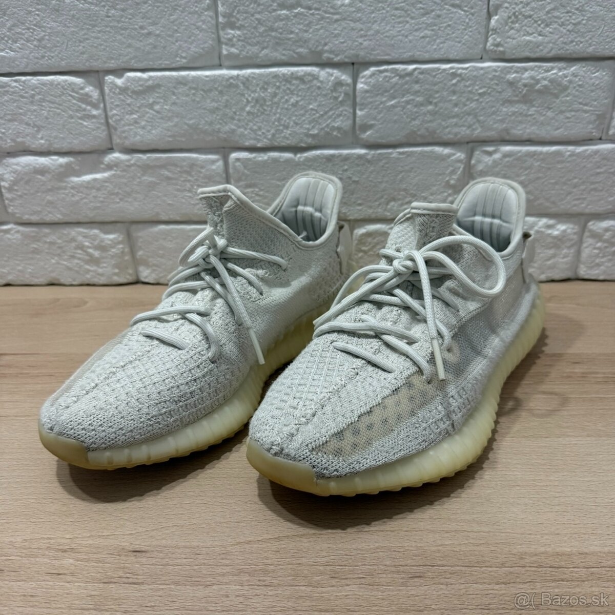 YEEZY | 350 V2 Bone | 43 1/3