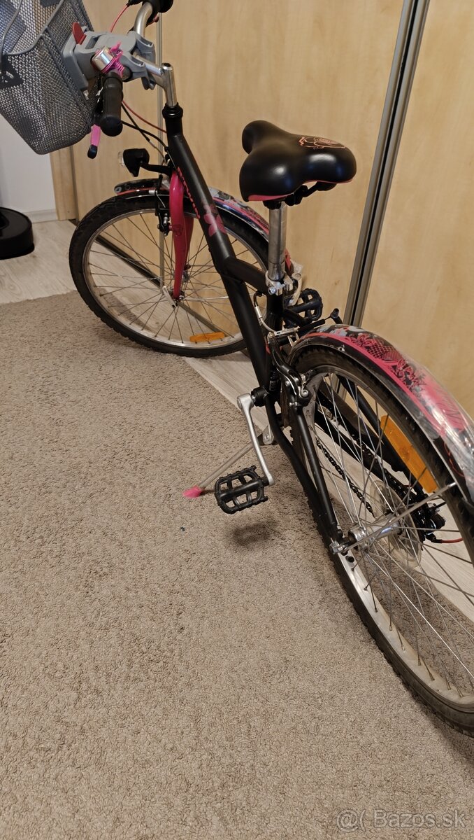 Dievčenský bicykel