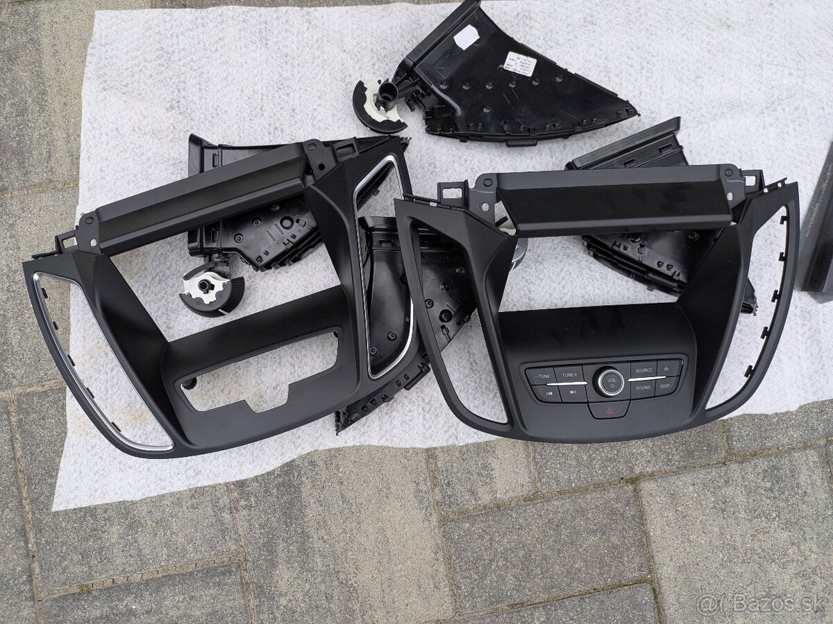 Panel Sync 2/3 Kuga mk2/Cmax mk2