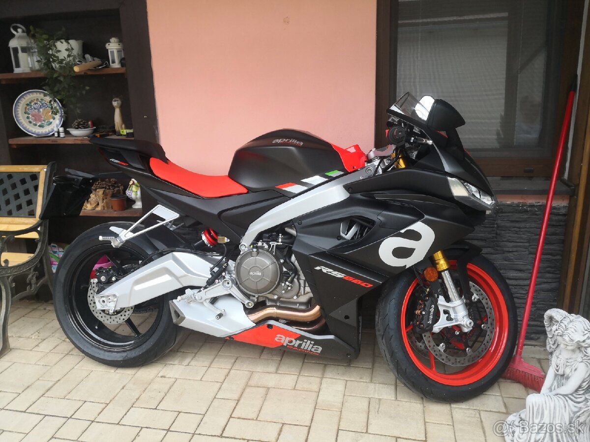 Aprilia RS660