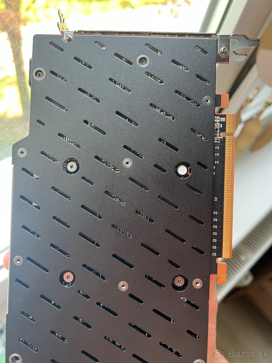 Predám grafickú kartu XFX Speedster SWFT 319 Radeon RX 6800