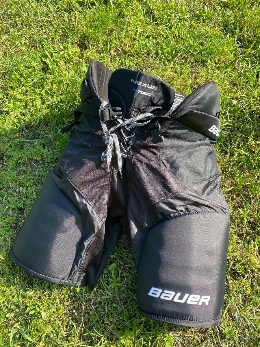Bauer Nexus N7000 - L