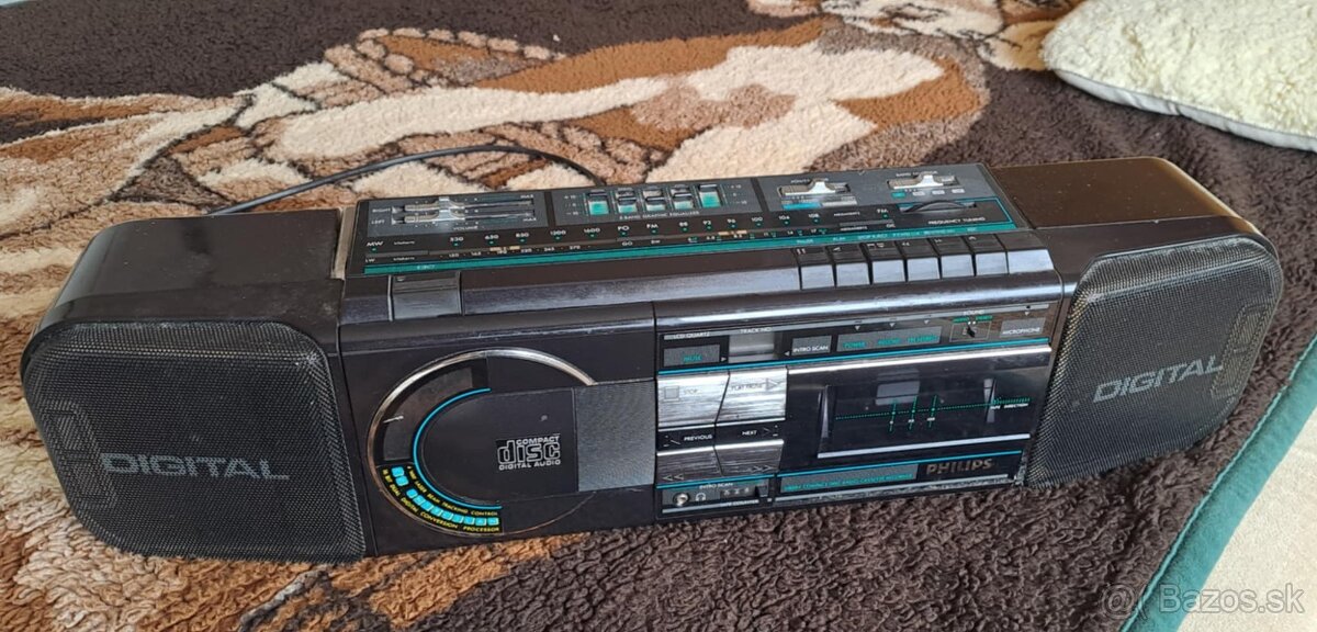 Predam retro boombox PHILIPS D8884