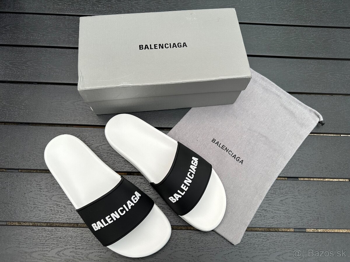 Balenciaga slapky full box