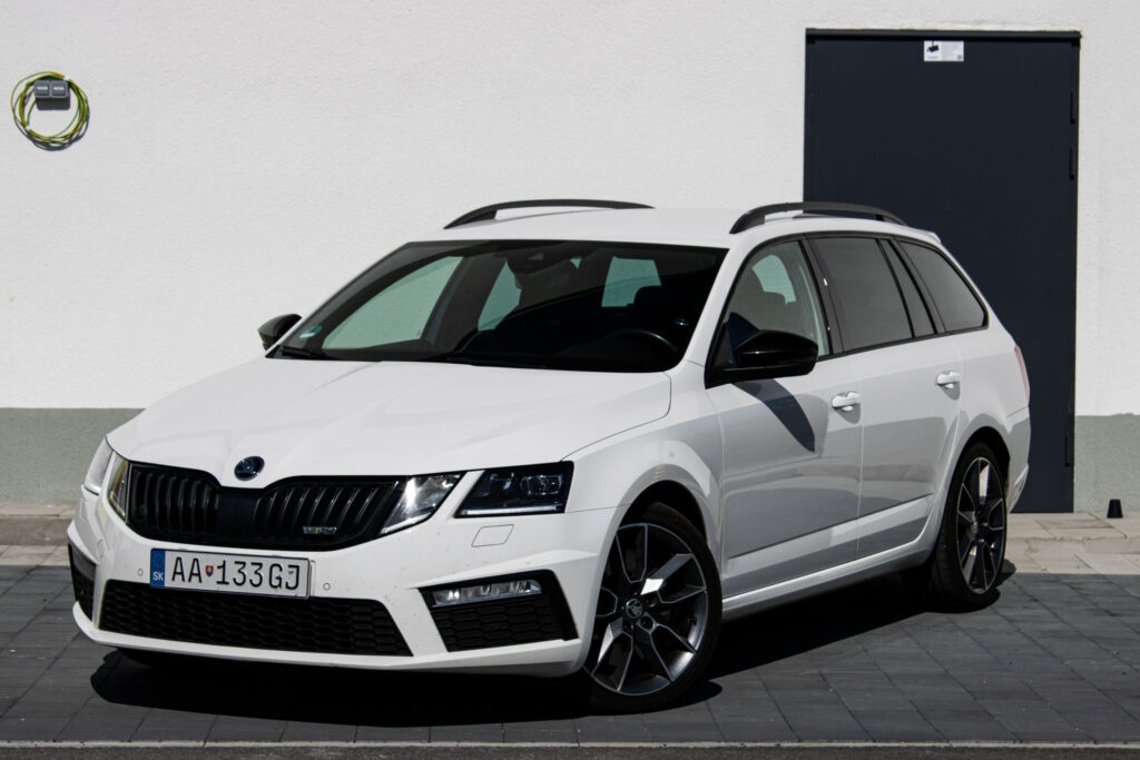 Škoda Octavia III RS 2.0 TSI 245