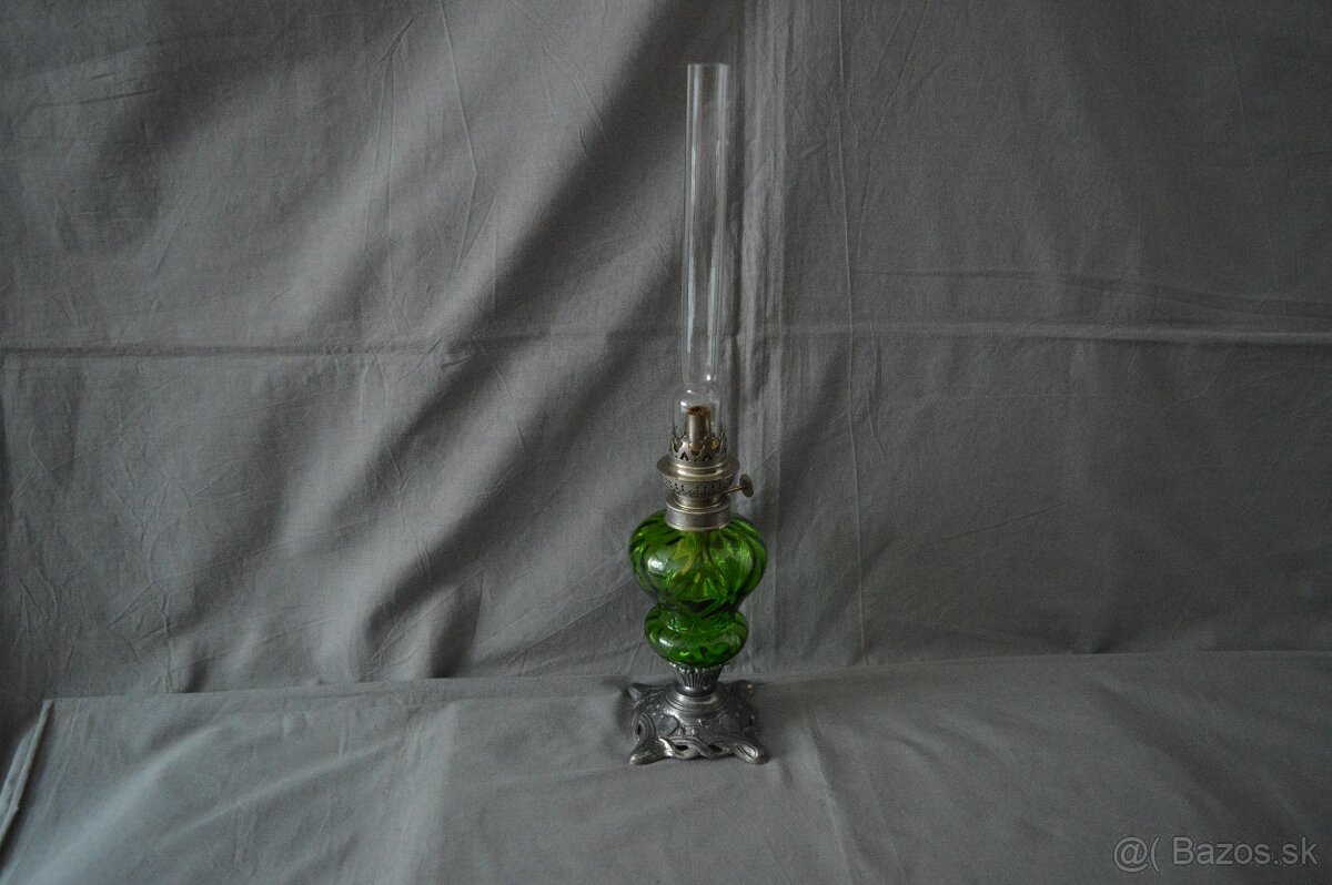 Petrolejová lampa H.S.