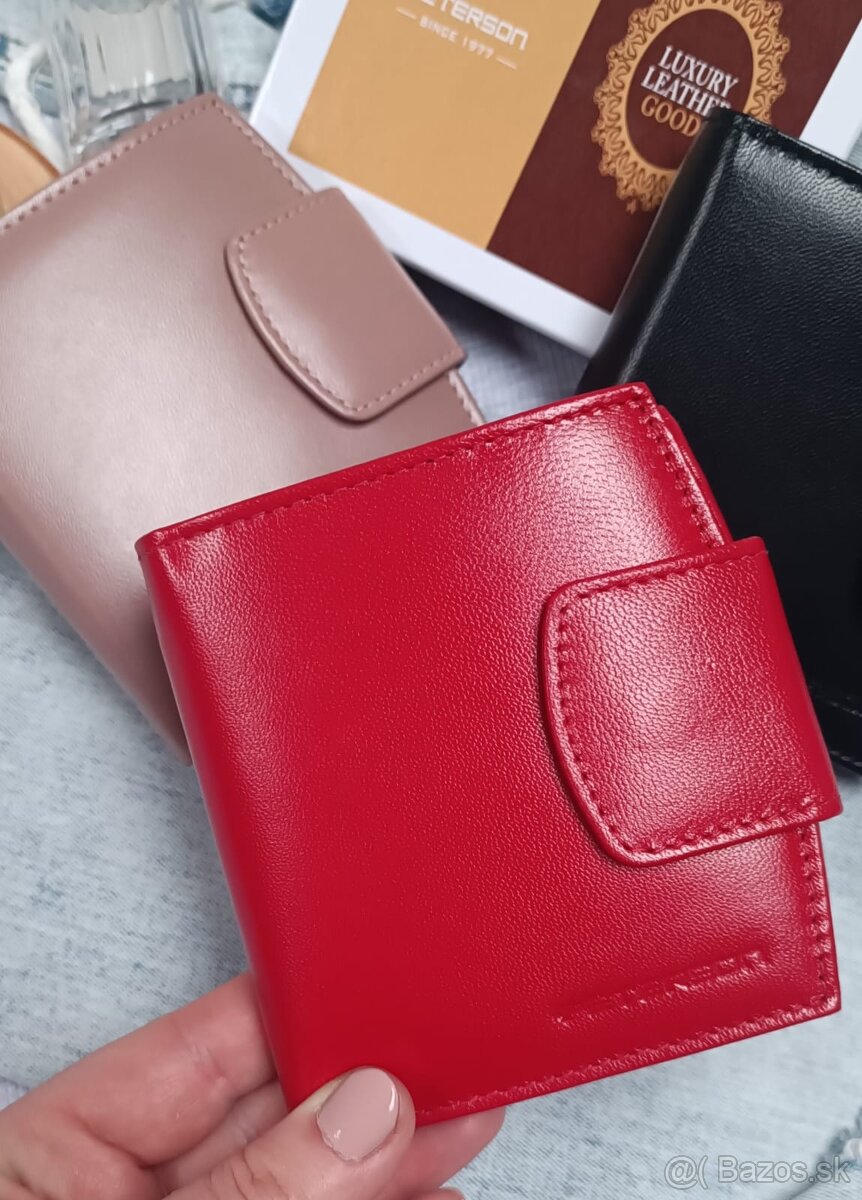 Červená peňaženka PeTerson ..
