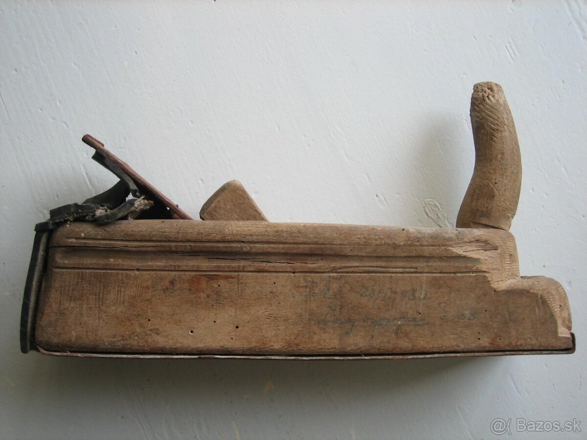 Starý hoblík.  Slovenský štát.