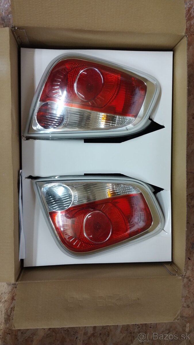 Fiat 500 zadne svetla