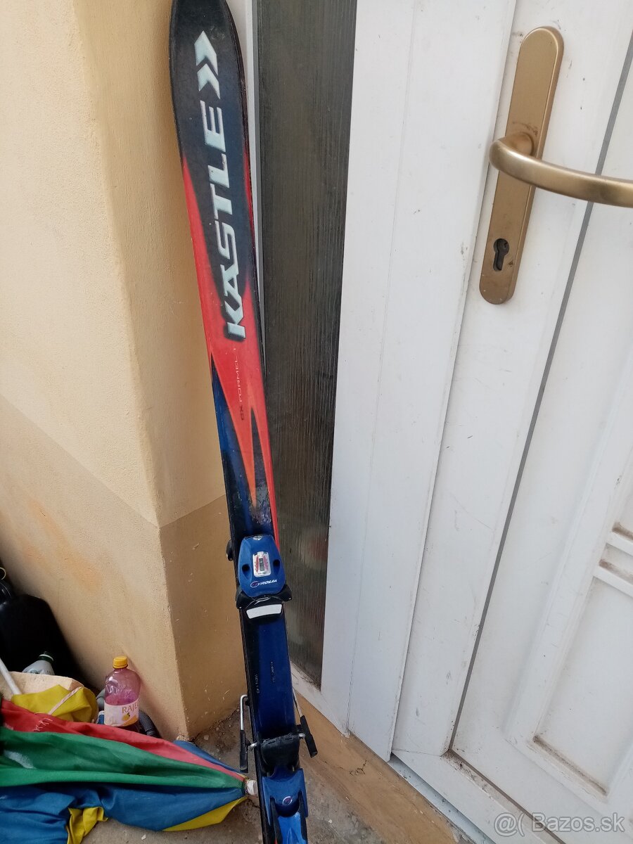 Lyže KASTLE