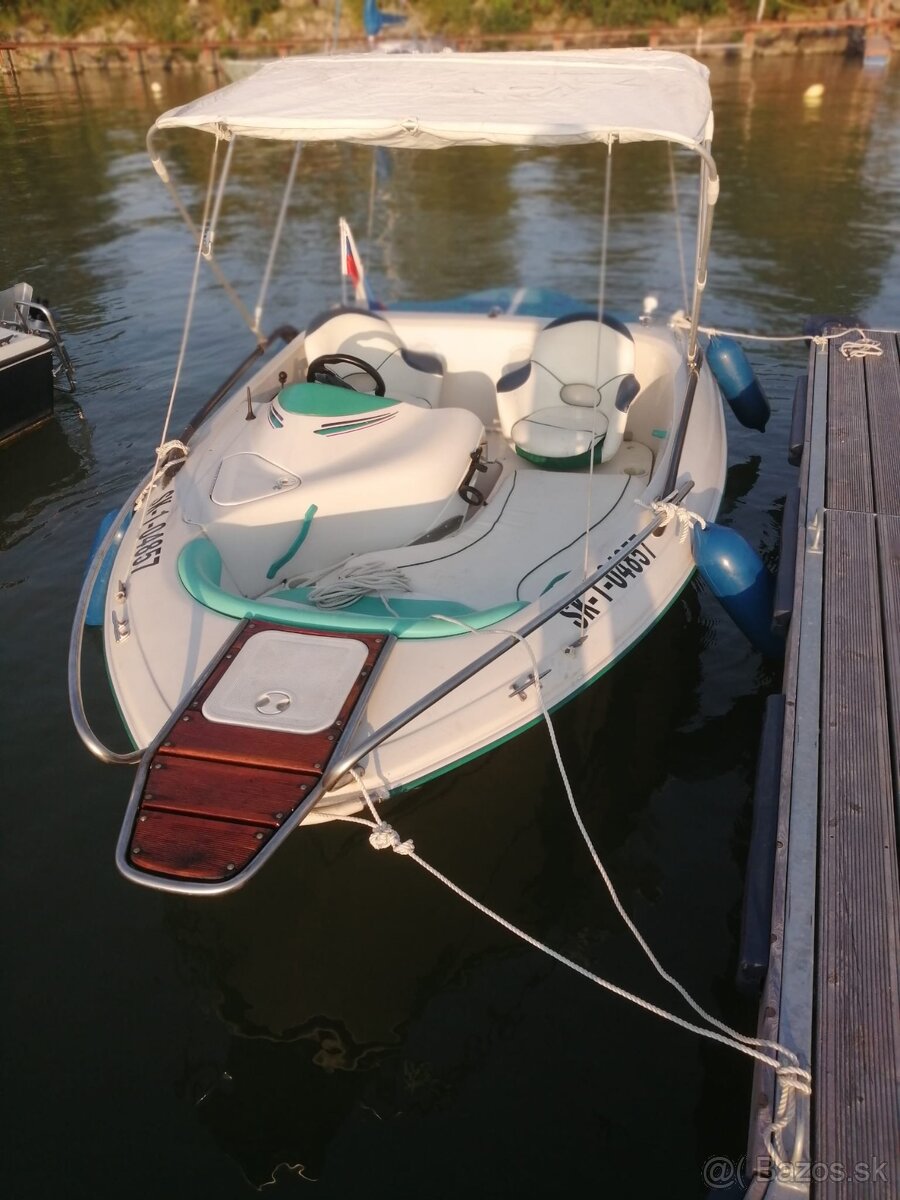 Motorový čln REGAL 14P