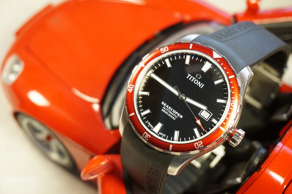 Titoni model Seascoper black - red, orig. hodinky, stav NOVÉ