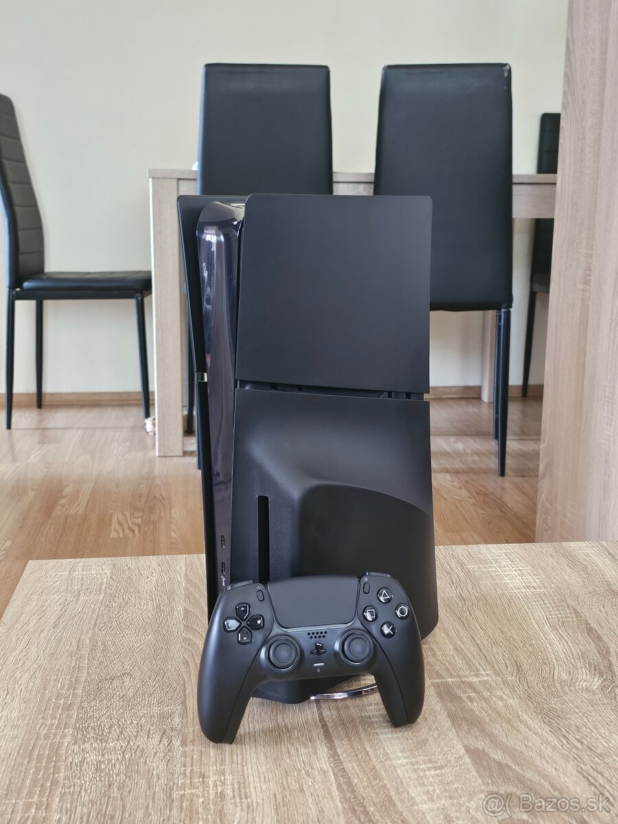 Predám PlayStation 5 Slim s mechanikou.