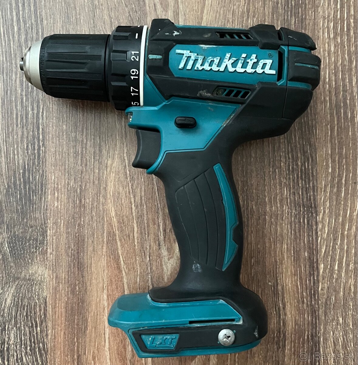 Uťahovací skrutkovač Makita DDF482