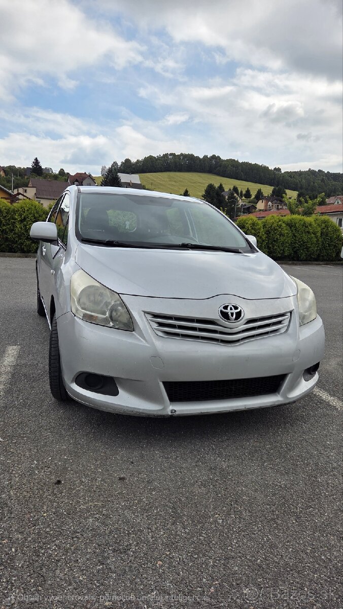 Predám Toyota Verso,2.0 diesel, 93kw, 2009