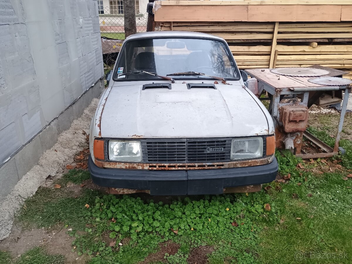 Predám Škoda 120 L