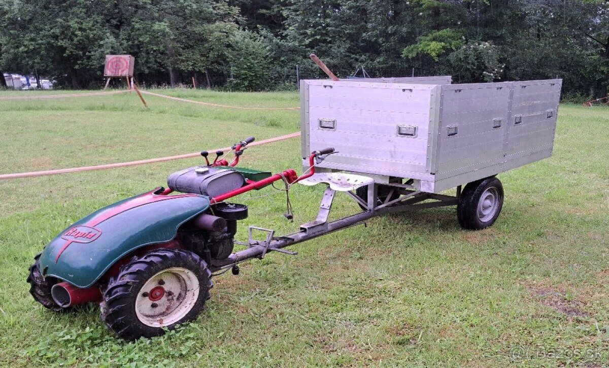 Malotraktor s vlečkou Rapid