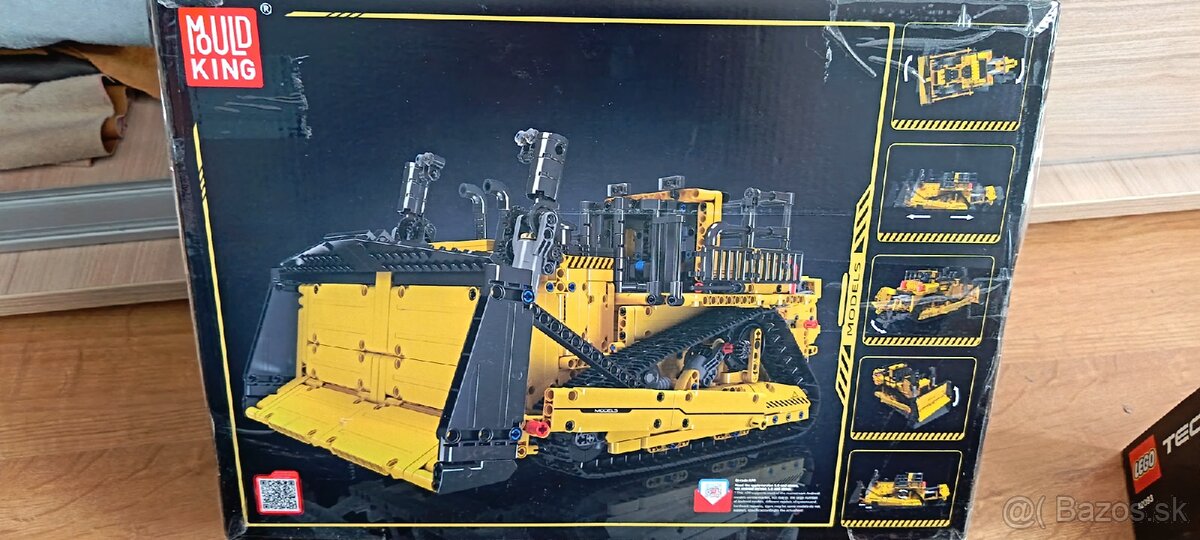 Pásovy buldozer, 1500 dielikov