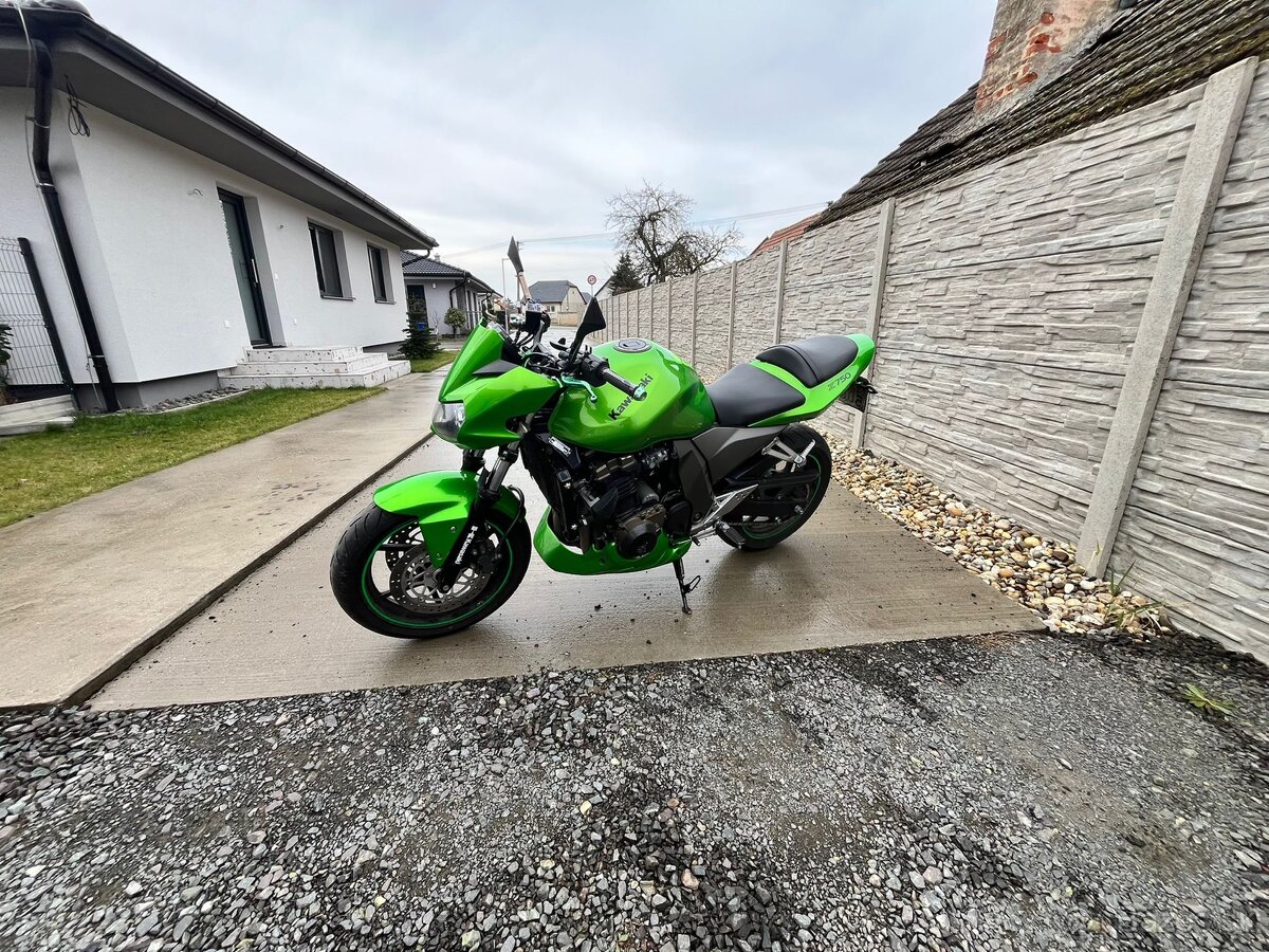 Kawasaki Z750