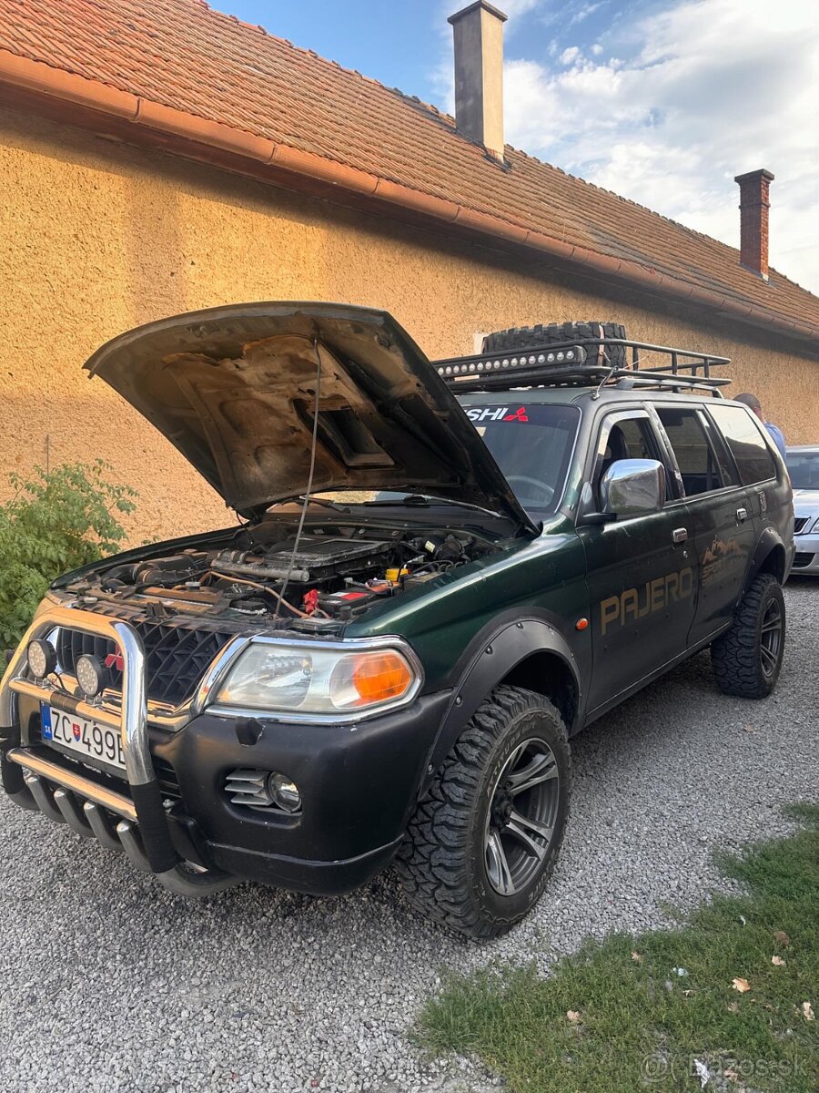 Mitshubishi Pajero Sport 2,5 TD 4x4