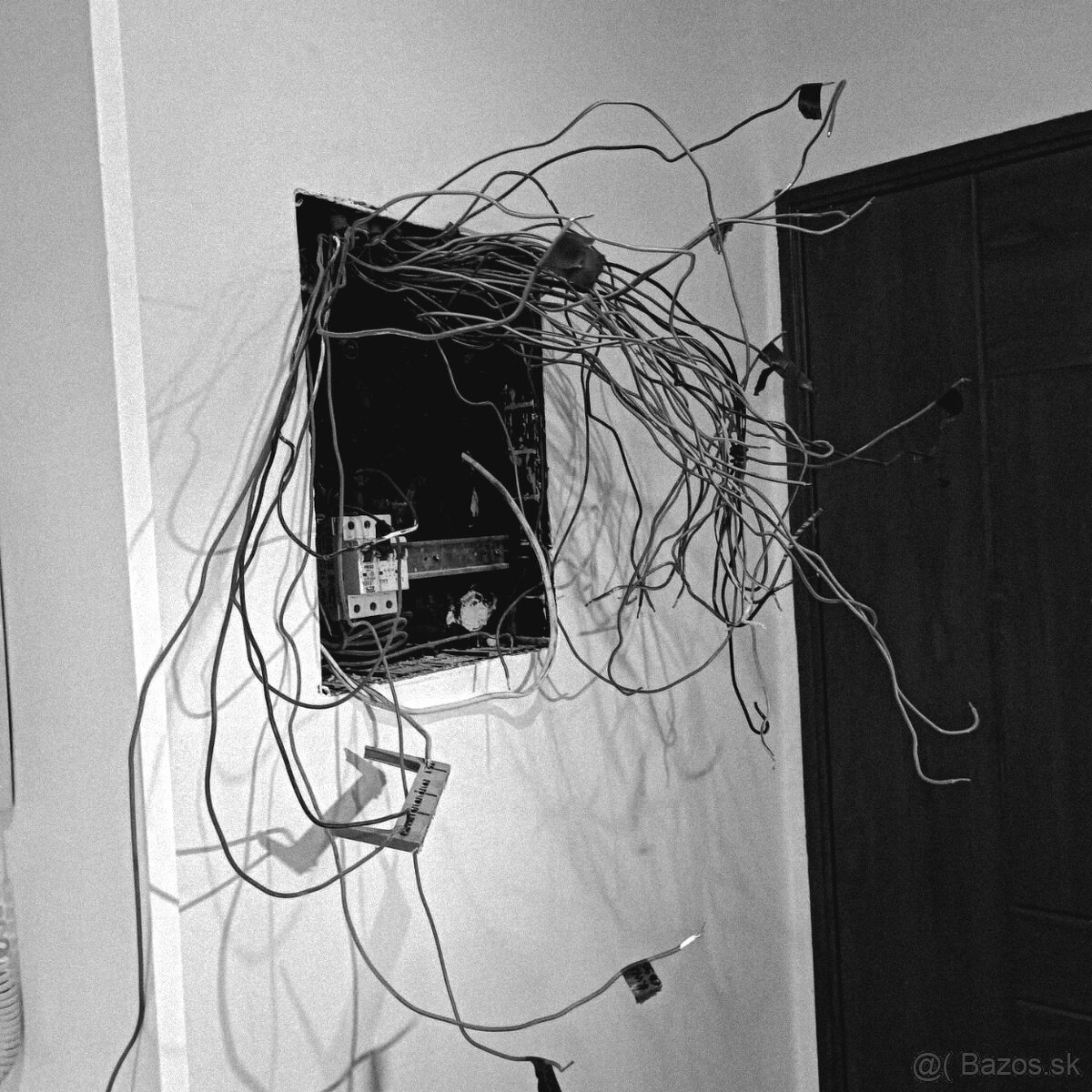 Elektrikár – Domy, Byty, Priemysel | Elektroinštalácie a Rek