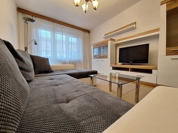 Prenájom 2 izb byt Račianske mýto , Sibírska ul