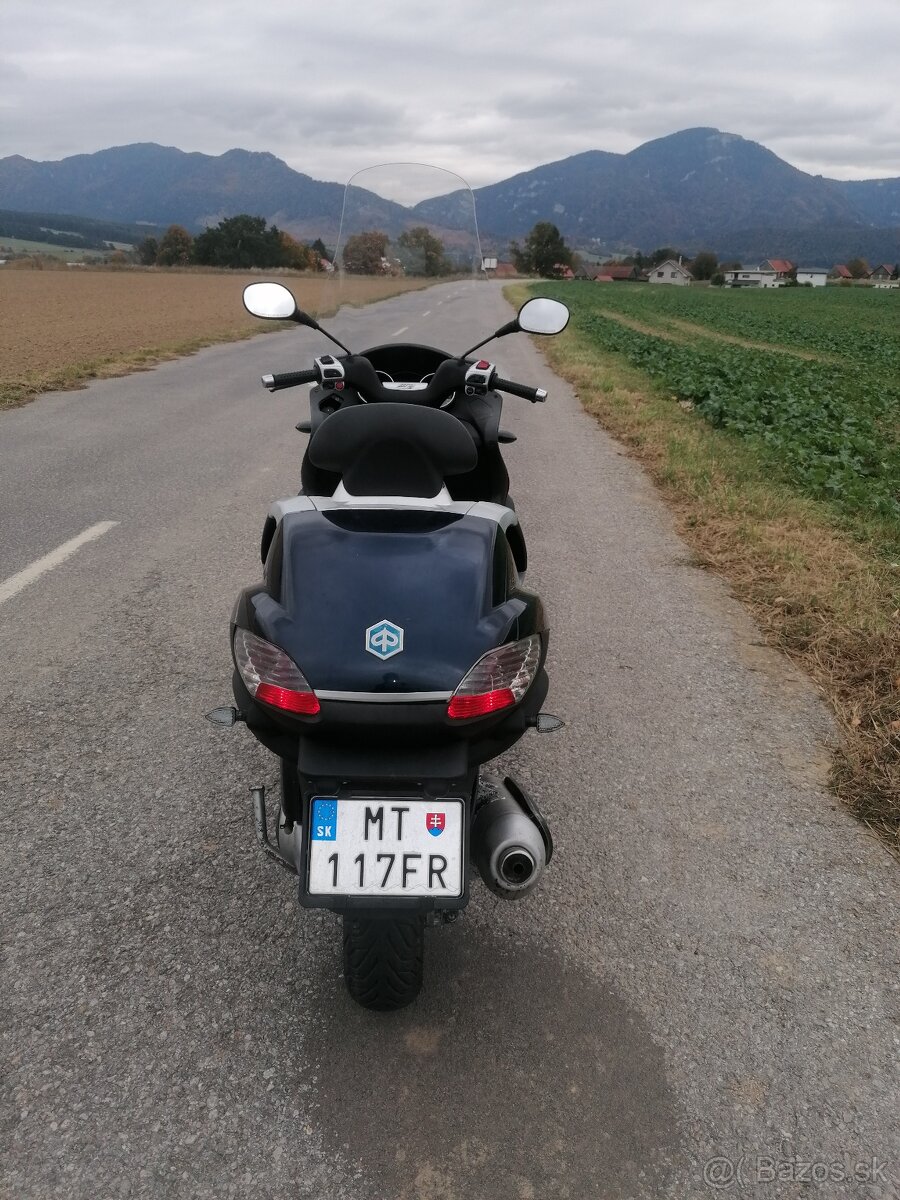 Piaggio MP3 250IE